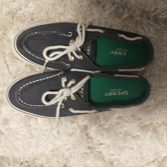 Sperry woman's size 7M/6.5M Top-Sider boat shoe/sneaker*different foot size* - Picture 7 of 11